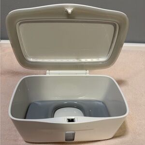 OXO White and Gray Wipe Dispenser